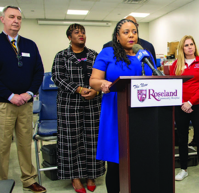 Cook County Clerk Monica Gordon talking about the importance of blood donation in the Black community. PHOTO PROVIDED BY STH MEDIA.