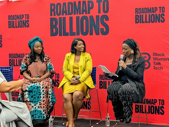 UrbanGeekz founder and CEO Kunbi Tinuoye moderating the 'Founders Firsts Masterclass’ at the 9th Annual Roadmap To Billions New York Conference with panelists Mita Carriman and Esosa Ighodaro: photo courtesy of UrbanGeekz.