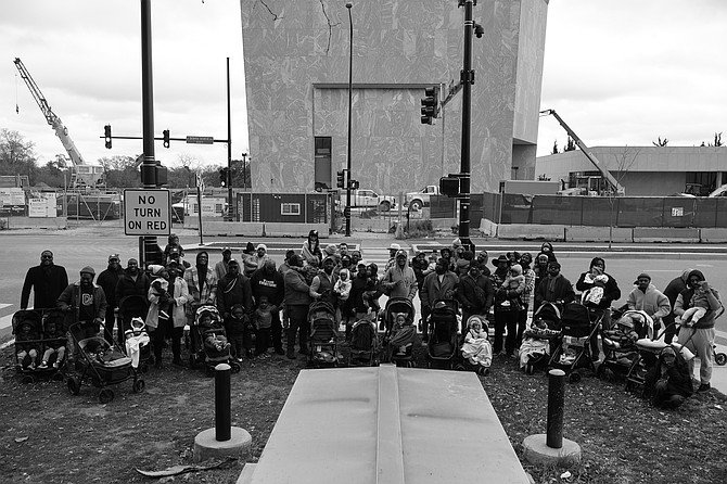 Daddy Victory Club recently hosted a Daddy & Me Stroll near the Obama Presidential Center. Photo provided by Kouri Marshall.