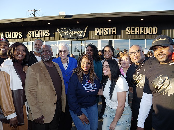 S2 Owners Andre Williams and Suheir Barakat recently celebrated the opening of the S2 location in Ford Heights. Photo provided by Andre Williams.