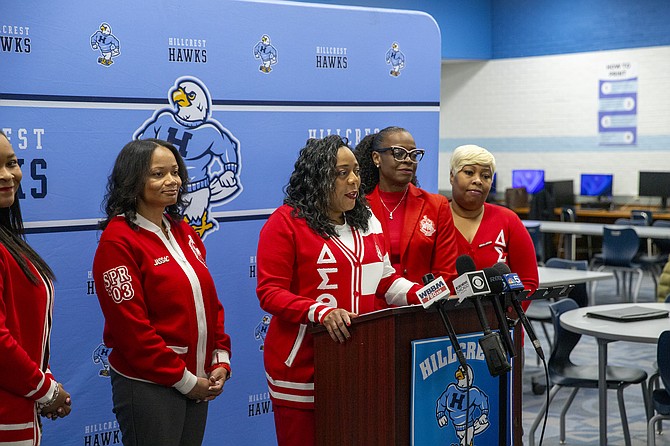 Cook County Clerk Monica Gordon speaks about the impact of the new Defenders of DA’mocracy High School Early Voting Program — the first initiative of its kind in Illinois — joined by members of Delta Sigma Theta Sorority, Inc., who supported the launch of the program.