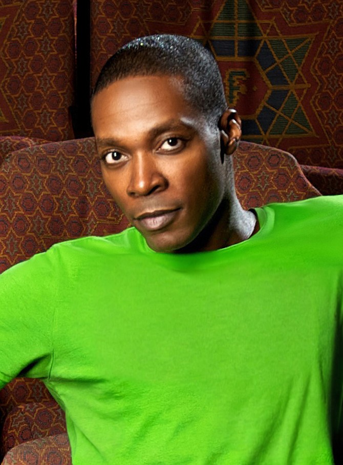 Alan Mingo, Jr. portrays The Wiz in Broadway in Chicago’s production of “The Wiz.” Photo provided by Broadway in Chicago.