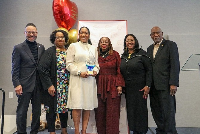 Left to right: Commissioner Bill Lowry; Wynona Redmond, Dear Me Care Circle Founder; Lt. Governor Juliana Stratton, Policymaker Heart of a Leader Lifetime
Caregiver honoree; Policymaker Heart of a Leader honorees Sen. Mattie Hunter and Ald. Emma Mitts; and Cong. Danny Davis, former DMCC honoree.
PHOTO COURTESY OF WYN-WIN COMMUNICATIONS .