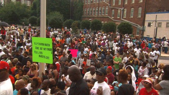 Atlanta 'Justice for Trayvon' Rally
Citizens gather outside of the Martin Luther King, Jr. Federal Building in downtown Atlanta, GA, Saturday, July 20, 2013 for a 'Justice for Trayvon' Rally.