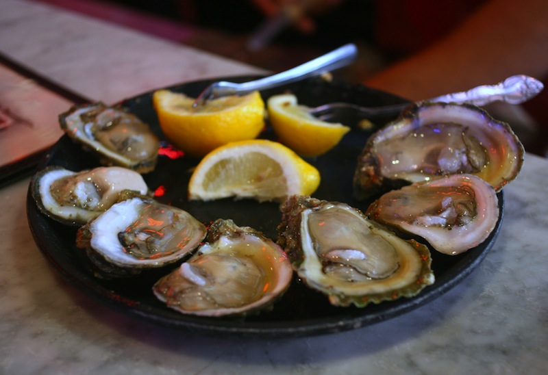 5@5 - An oyster primer for National Oyster Day | Houston Style Magazine