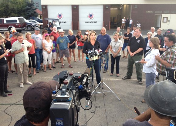 Locals and media gather in Cascade
Idaho locals and media gather in Cascade, Idaho as officials share the news that 16 year old Hannah Anderson was found safe in the Idaho wilderness and James DiMaggio was shot and killed.