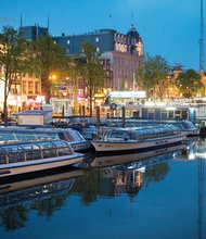 The residents of Amsterdam also returned seven out of 12 wallets.