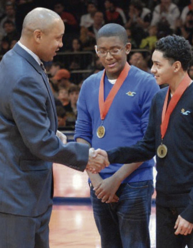 Knicks honor Ortiz brothers with City Spirit Award New York Amsterdam