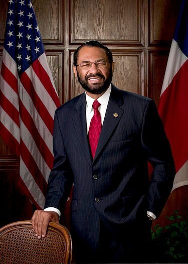 Rep. Al Green played recordings at a town hall on Saturday of racist threats he received after recently calling for …