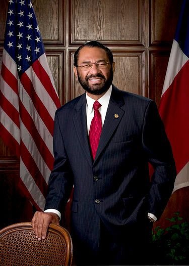 On Thursday, April 16, 2020, Congressman Al Green, Fort Bend County Judge KP George, Missouri City Mayor Yolanda Ford, and …