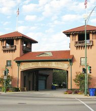 Free wireless service is now available at the South Shore Cultural Center. A partnership between the City of Chicago and Google made it possible.