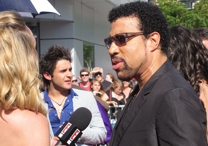 Hello BET. Was it Lionel Richie you were looking for? Hello BET. Was it Lionel Richie you were looking for?