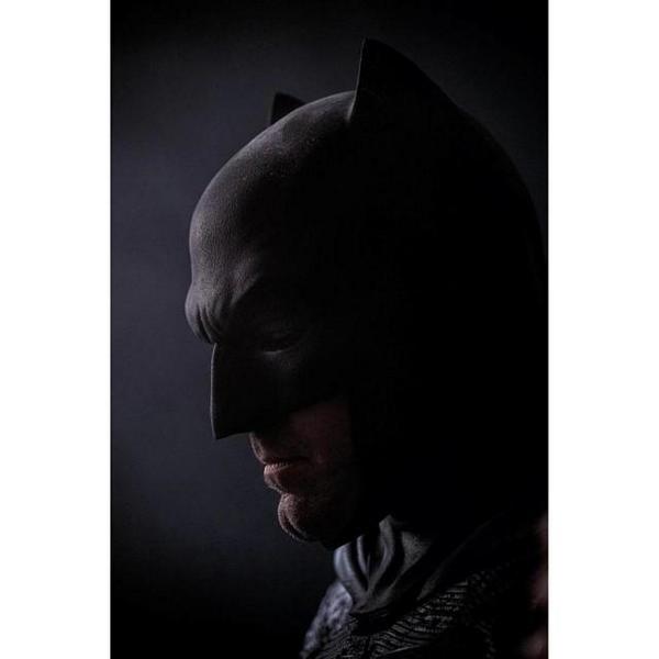 Ben Affleck's Batman Looks Pretty Damn Sad In His First Close-Up | Houston  Style Magazine | Urban Weekly Newspaper Publication Website