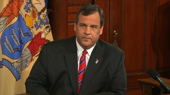 New Jersey Gov. Chris Christie on Tuesday slammed the rollout of President Donald Trump's executive order on immigration, saying it …