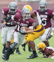 VUU wide receiver Donte Gross snagged seven passes for 86 yards in the Panthers’ game against the University of Charleston. The Panthers lost 38-21 at Hovey Field last Saturday.