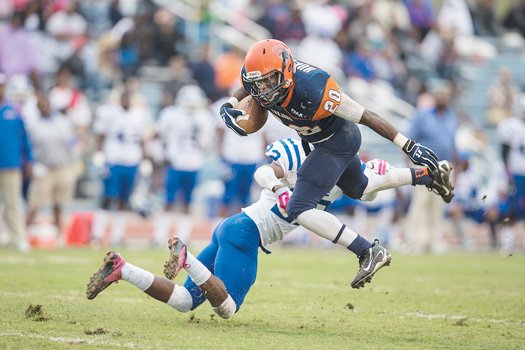 VSU freshman Earl Hughes, from Chesterfield’s L.C. Bird High School, goes in for a touchdown against Elizabeth City State University.