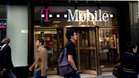 The catch? Rollover data only lasts a year. For example, the data you didn't use in January 2015 expires in ... The catch? Rollover data only lasts a year. For example, the data you didn't use in January 2015 expires in ...
