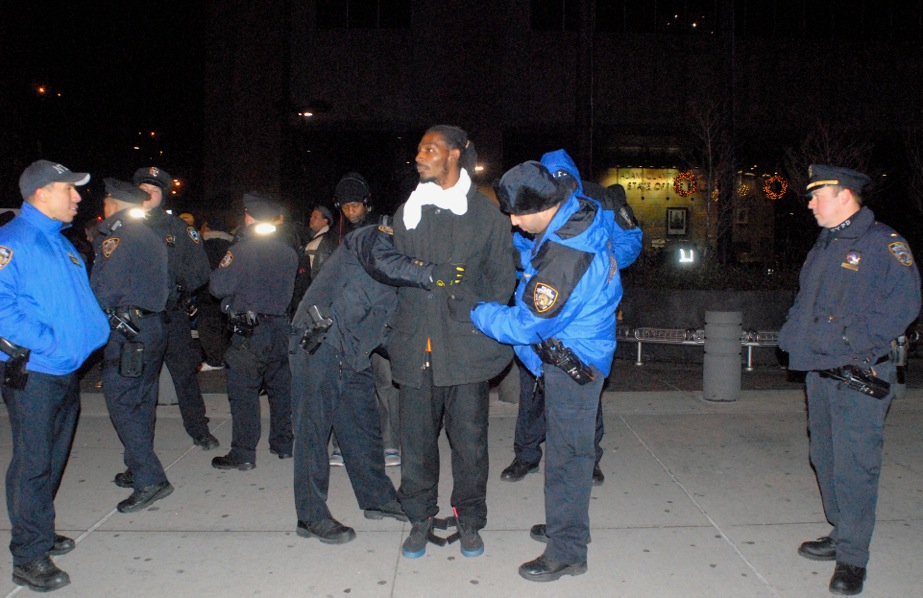 Nypd Wants To Reclassify Resisting Arrest As A Felony New York