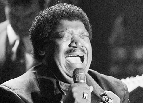 Percy Sledge performs after accepting his award during the Rock and Roll Hall of Fame induction ceremony in 2005 in New York.