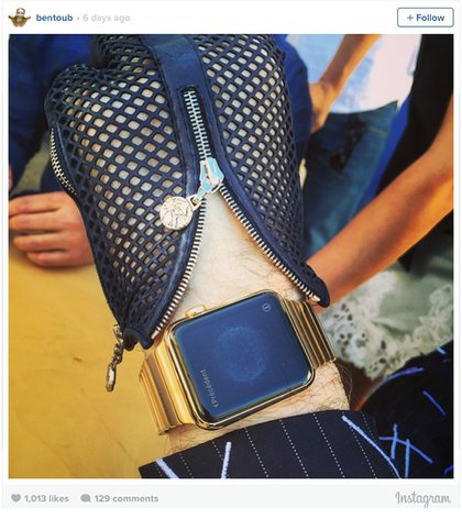 Beyonce gold cheap apple watch