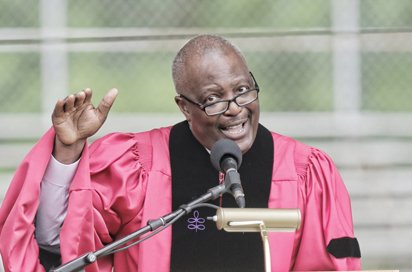Senior U.S. District Court Judge James
R. Spencer tells graduates about his early roadblocks before graduating magna cum laude from Clark College in Atlanta, cum laude from Harvard Law School and earning a divinity degree from Howard University.