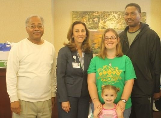 Presence Crams The Cart For Joliet Food Pantry The Times Weekly