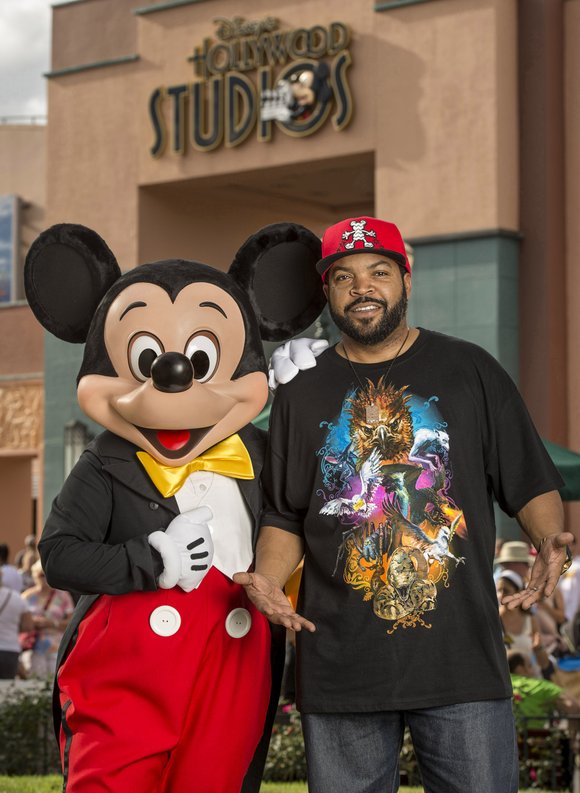 Rapper/actor Ice Cube vacations at Walt Disney World Rapper/actor Ice Cube vacations at Walt Disney World