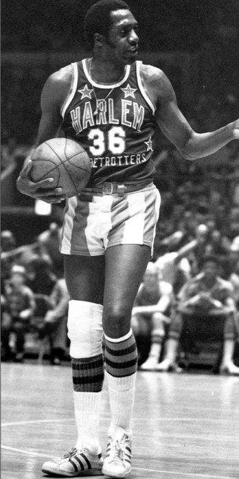 The Harlem Globetrotters’ “Clown Prince of Basketball” at New York’s Madison Square Garden in 1978.