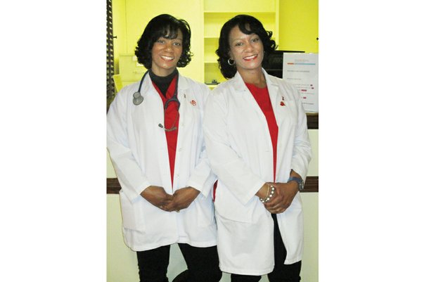 Fraternal twins and nurses Kimberly Ketter, left, and Shaun Rivers are sharing their personal stories with audiences as American Heart Association Heart Failure Patient Ambassadors.