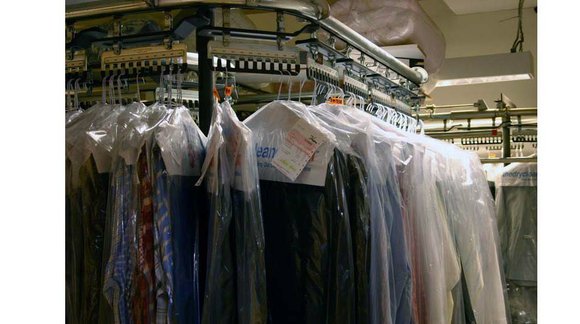 Lonnie McLaurin took two jackets, two shirts and two pair of pants to a dry cleaner in Highland Park at ...
