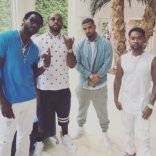 Drake Poses For Photo With Gucci Mane: 