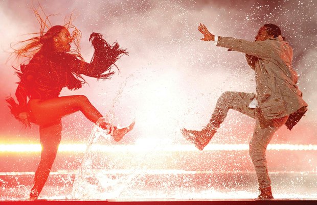 Beyoncé and Kendrick Lamar team up for a high-energy performance of “Freedom.”