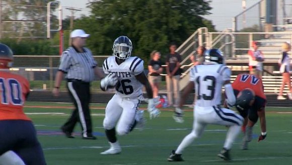 Unbeaten Plainfield North meets unbeaten Oswego this week in high school football as Plainfield South (1-0) squares off against Joliet ... Unbeaten Plainfield North meets unbeaten Oswego this week in high school football as Plainfield South (1-0) squares off against Joliet ...