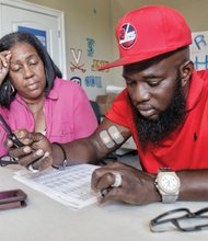 Freeway Stops for Calls //Hip-hop artist Freeway, best known for his work with Roc-A-Fella Records and East Coast rappers such as Jay-Z, makes a stop at the Richmond headquarters of the Clinton-Kaine campaign Tuesday to thank volunteers and supporters. Working with Stephenine Dixon, a Church Hill organizer, Freeway placed calls to supporters urging them to vote in the presidential election Nov. 8. He is one of the latest celebrities to stop by the headquarters in Scott’s Addition to lend his support to the campaign.