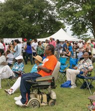 More than 1,000 people spread out across the lawn of the Newport News family
home of Rep. Robert C. “Bobby” Scott for the 40th annual Labor Day event