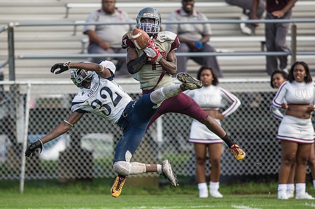 
Virginia Union University wide receiver Lavatiae Kelly snags the ball for a third-quarter touchdown Saturday in the Panthers 50-21 home victory over the St. Augustine’s Falcons.