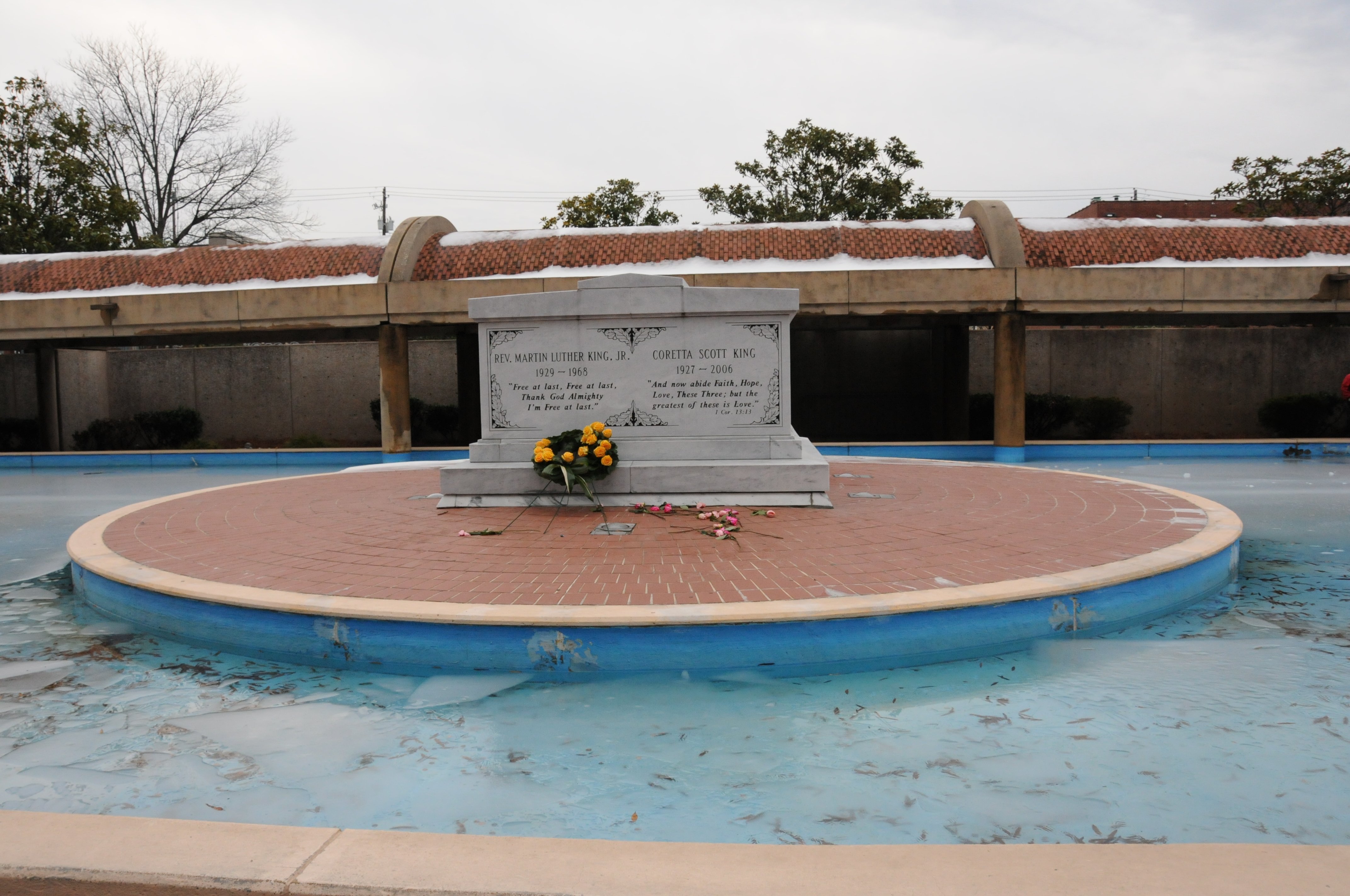 Looking For Hope In Trump S America At Mlk S Grave Site New York Amsterdam News The New Black View