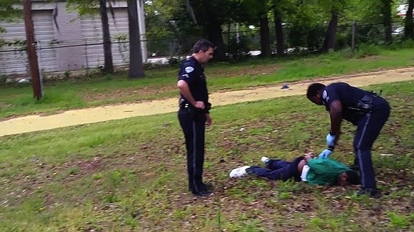 Michael Slager, the former South Carolina police officer who fatally shot a man in the back, will plead guilty to …
