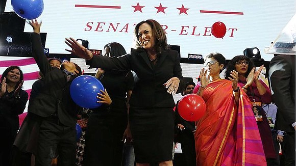 Before friends and family in a packed chamber, Kamala Harris was sworn in as California’s newest U.S. senator Tuesday morning. …