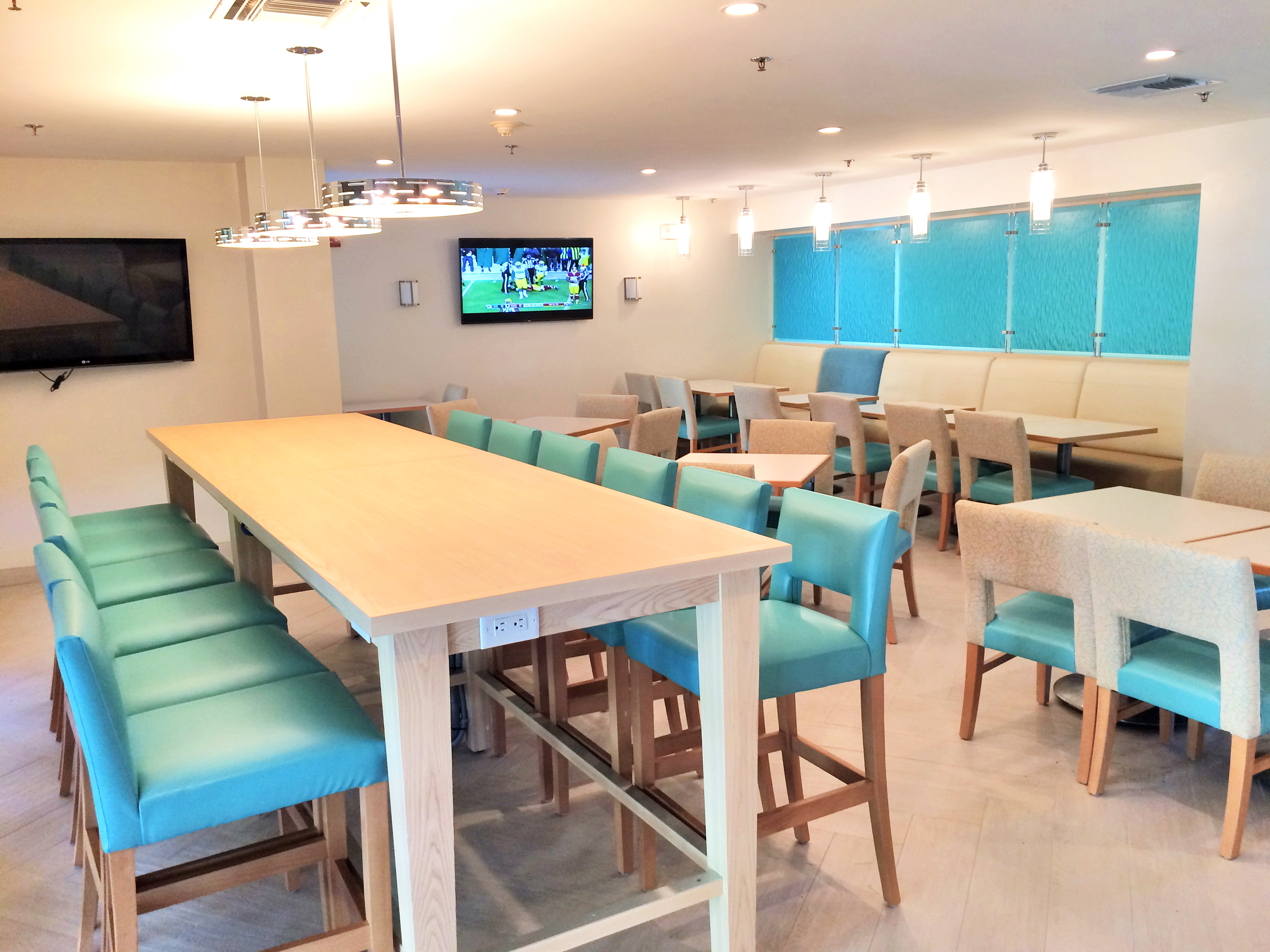 Comfort Suites Grand Cayman Adds Delicious Sparkle New York