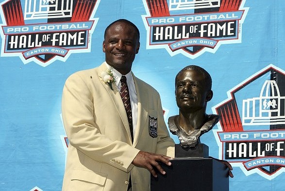Houston Oilers Legend and Pro Football Hall of Fame member Warren Moon