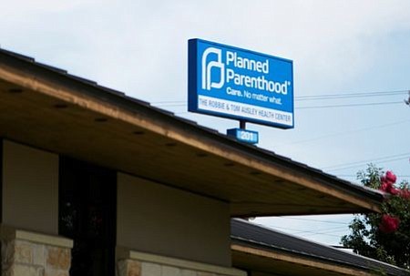 The leaders of Texas Planned Parenthood asked a federal judge on Tuesday to block the state's bid to halt Medicaid …