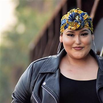 A GoFundMe page has been set up for Latina makeup instagrammer Amanda Ramirez as she battles cancer. T