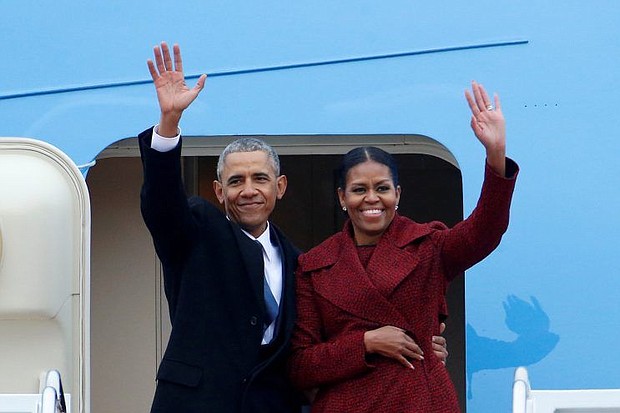 Michelle and Barack Obama say goodbye/Yahoo