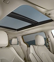 luxury seats in 2017 Chrysler Pacifica