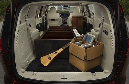 spacious trunk in 2017 Chrysler Pacifica 