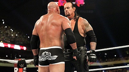 Goldberg and The Undertaker clash at the 2017 Royal Rumble in San Antonio 