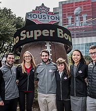 Rice student interns/ Jeff Fitlow/Rice University.