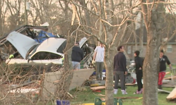 Tornado hits homes in Bridlewood Estates