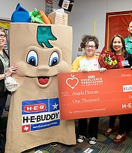Angela Duncan from Huntington Elementary in Huntington ISD is a finalist for the 2017 H-E-B Excellence in Education Awards. (Photo by Laura Skelding)